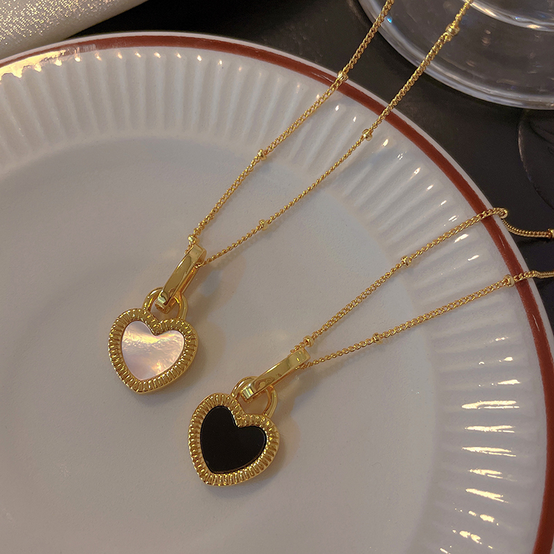 Double-sided Heart Pendant Necklace