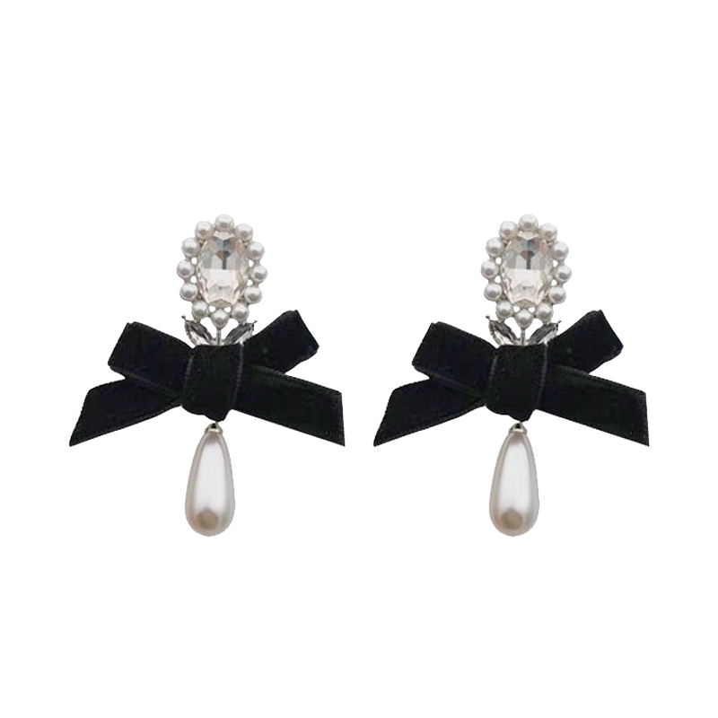 Sparkling Pearl Drop Earrings